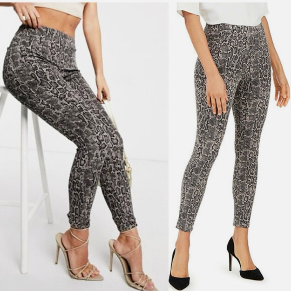 Spanx Jean-ish Leggings Snakeskin Print Ankle Pull On Pants